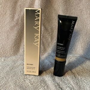 Mary Kay CC Cream Sunscreen Broad Spectrum SPF 15* Deep Color